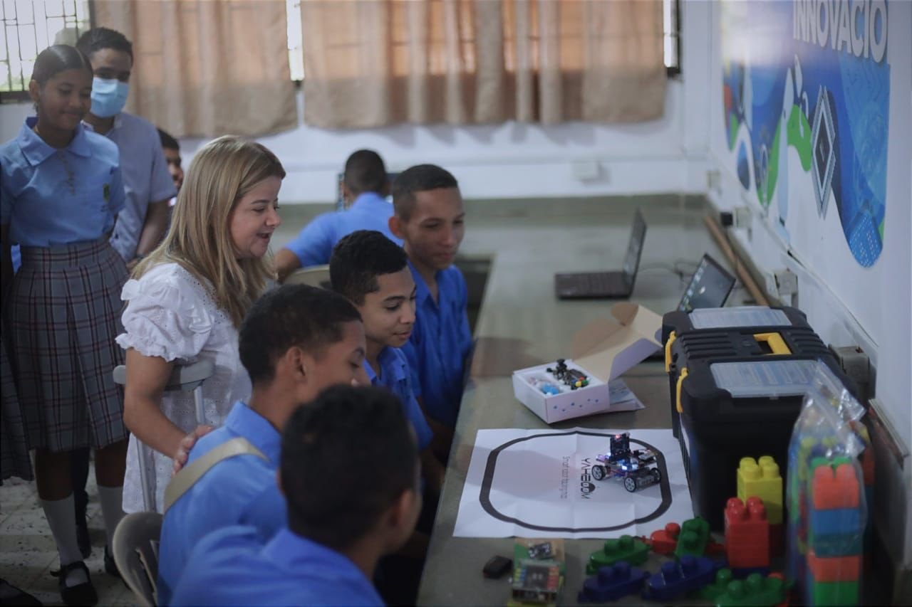 Colegios oficiales del Atlántico regresan a clases tras periodo de ...
