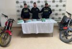 Policía captura en flagrancia a un hombre con un arma de fuego y panfletos extorsivos en Santo Tomás